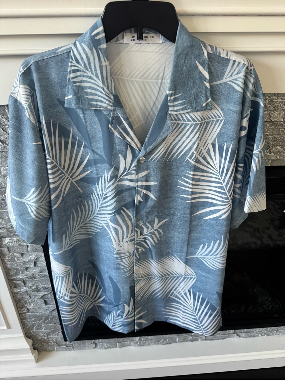 No Brand men's short-sleeve tropical button-down Hawaiian pocket shirt